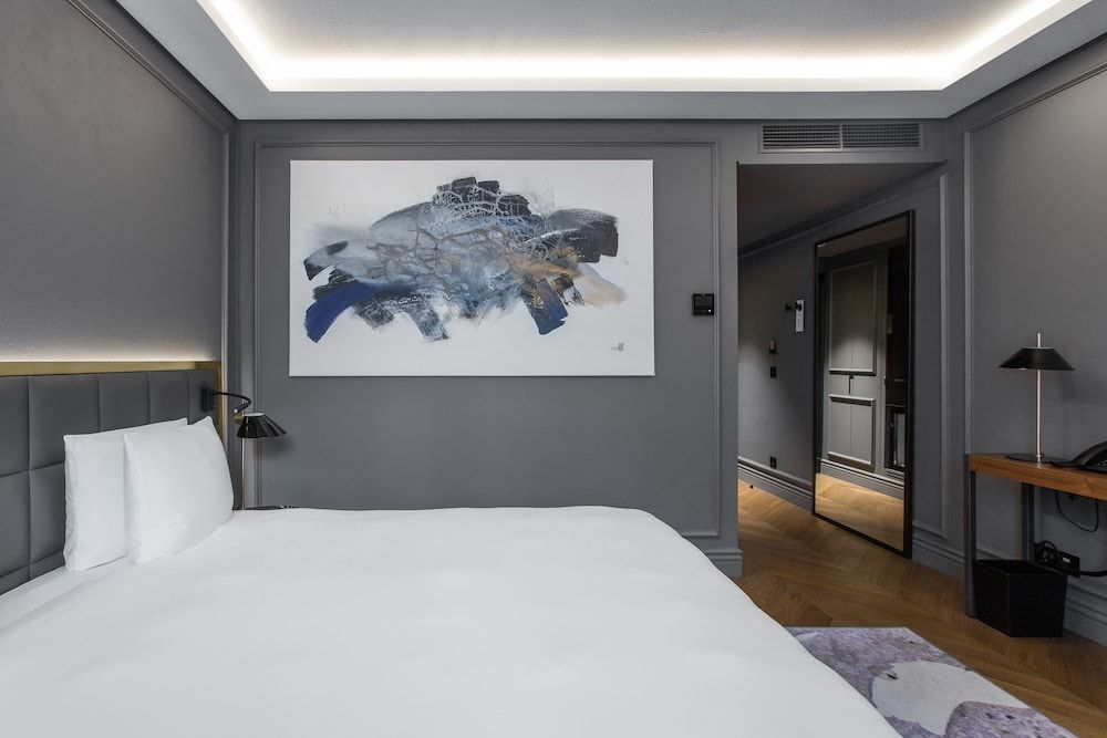 Hotel Pacai, a Member of Design Hotels Standard Room, 1 Queen Bed 4