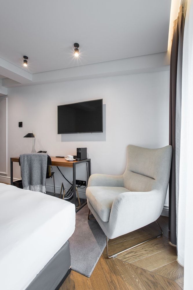 Hotel Pacai, a Member of Design Hotels Standard Room, 1 Queen Bed 14