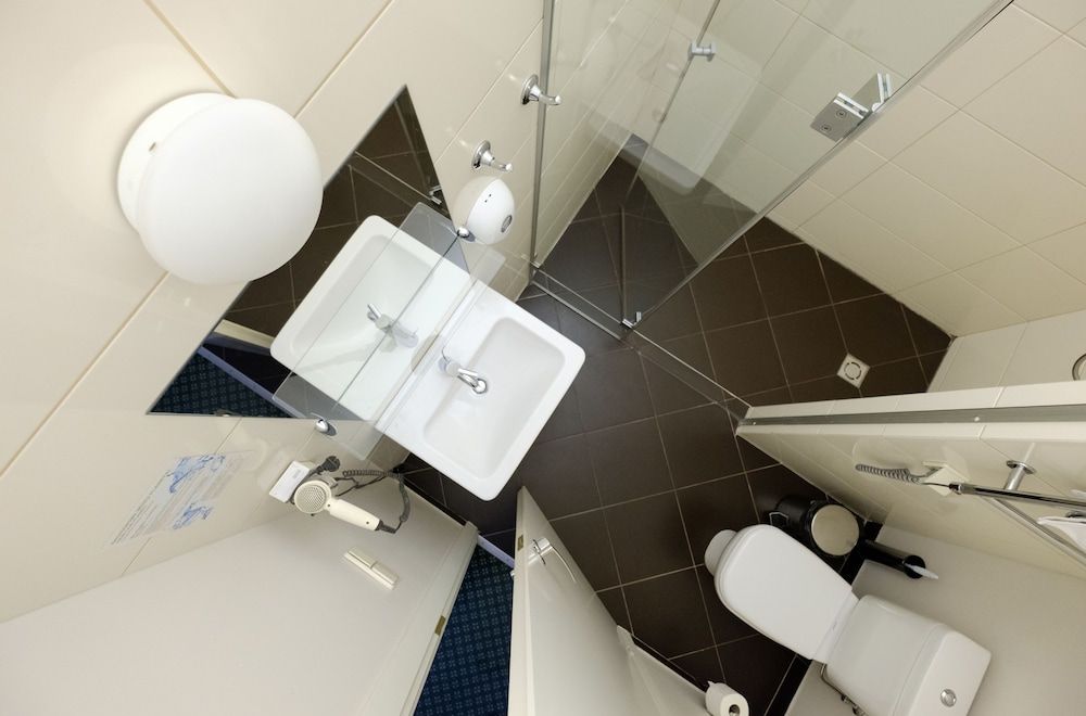 Hotel Metropolis Triple Room 5