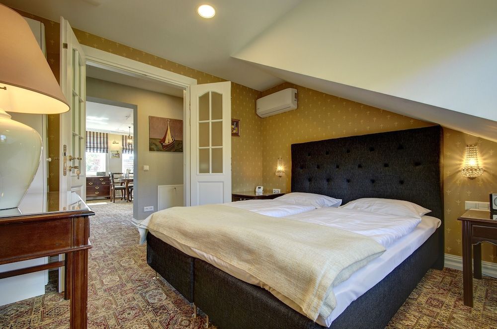 German 18 - Luxury Vilnius Apartment Royal Penthouse, City View, Courtyard Area 7