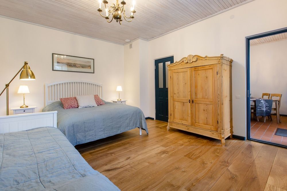 Karlamuiza Country Hotel Superior Suite, 1 Bedroom, Non Smoking, Garden View (James) 2