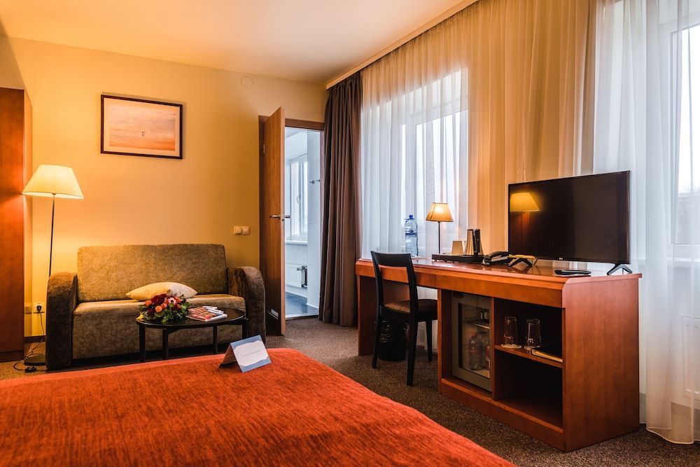 Liva Hotel Business Double or Twin Room 3