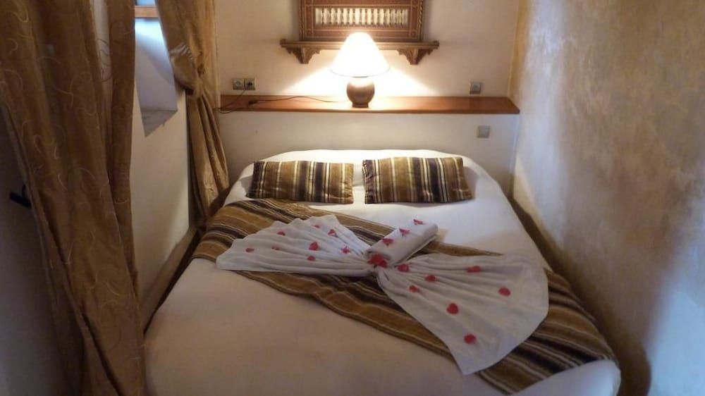 Riad Kenzo Standard Double Room 5