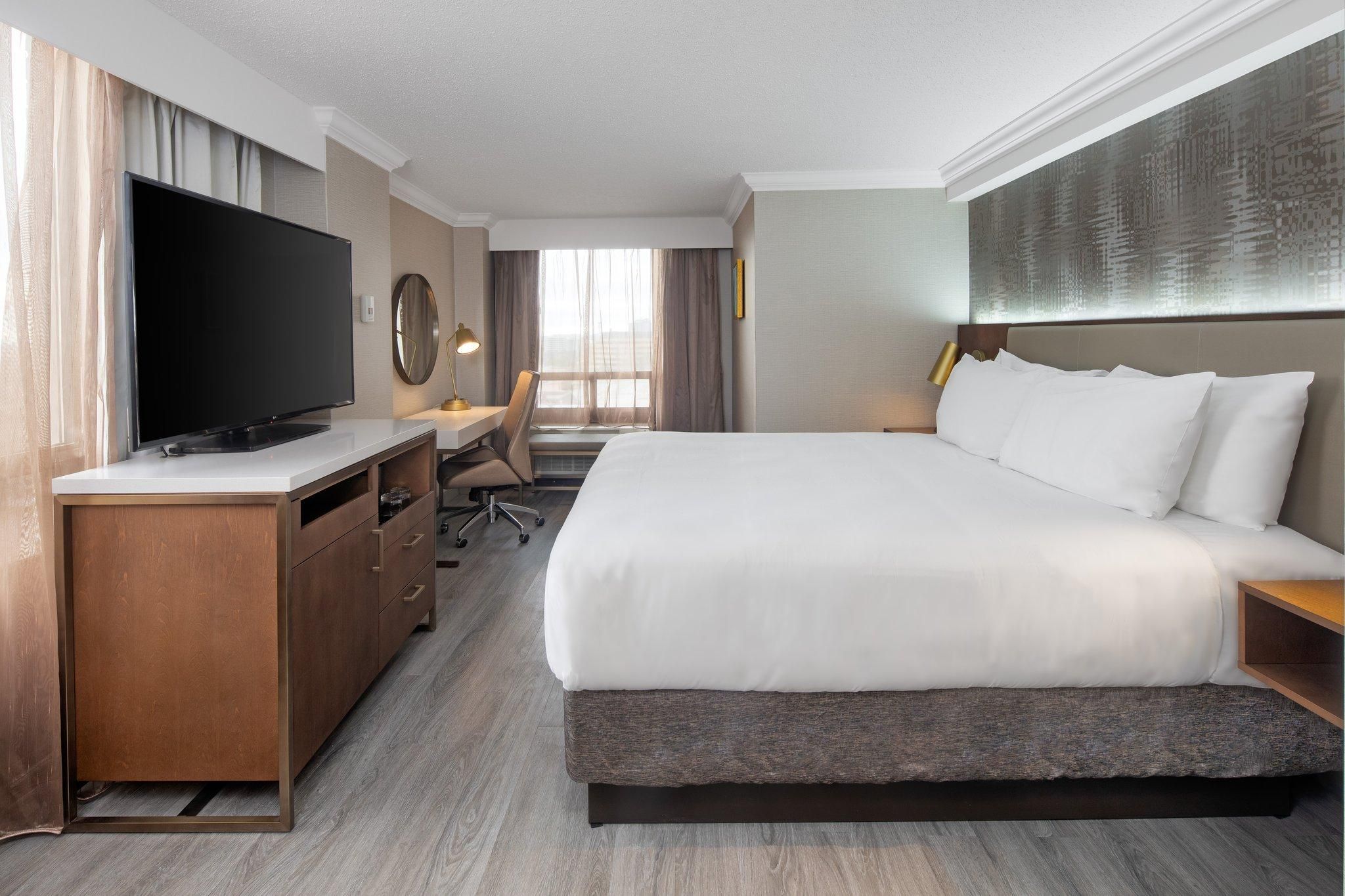 undefined Crowne Plaza Toronto Airport by IHG 9