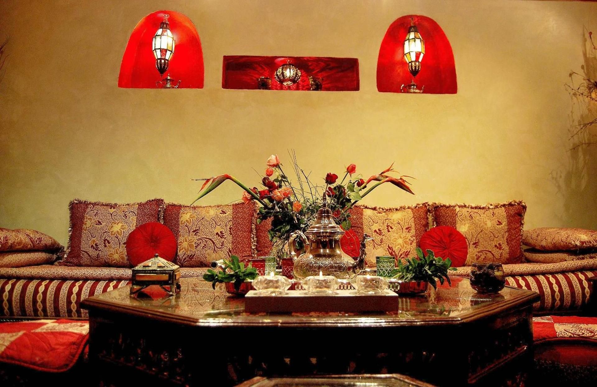 shared lounge/tv area