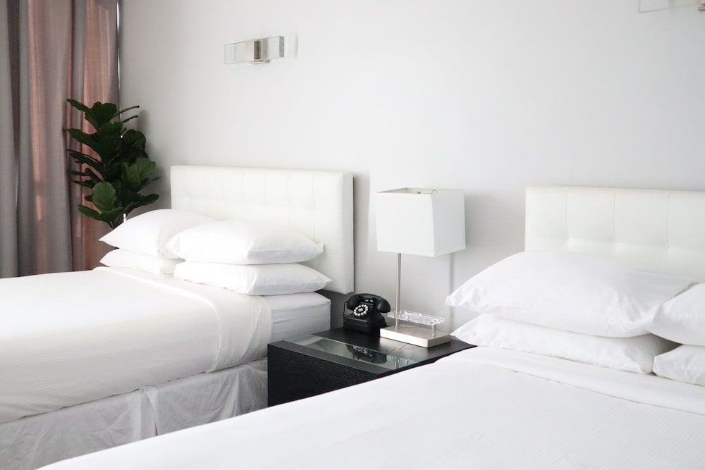 undefined Park Plaza Lodge Hotel 9