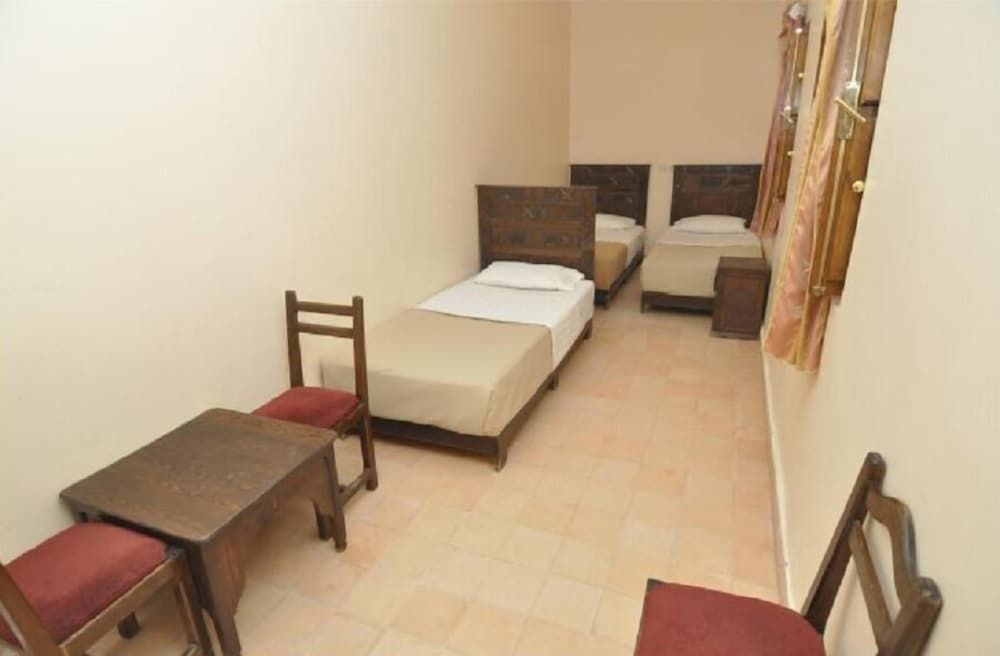 undefined Hotel Cecil 2