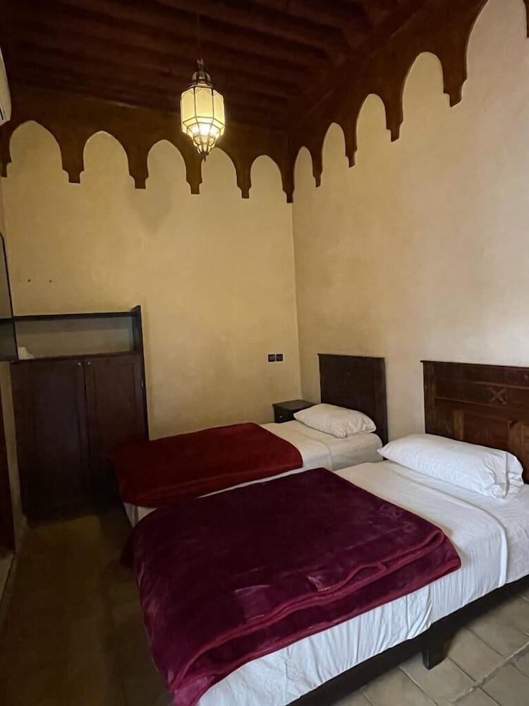 undefined Hotel Cecil 10