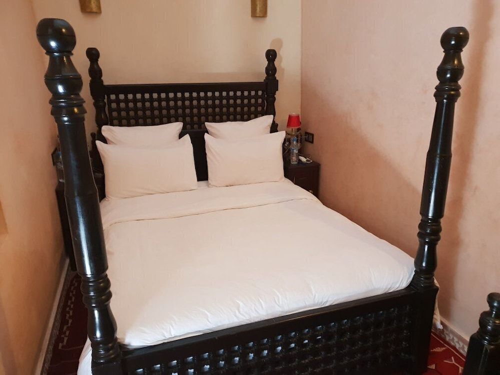 undefined Gem Riad 6