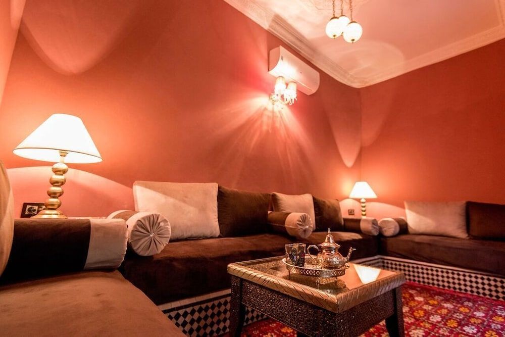 undefined Gem Riad 8