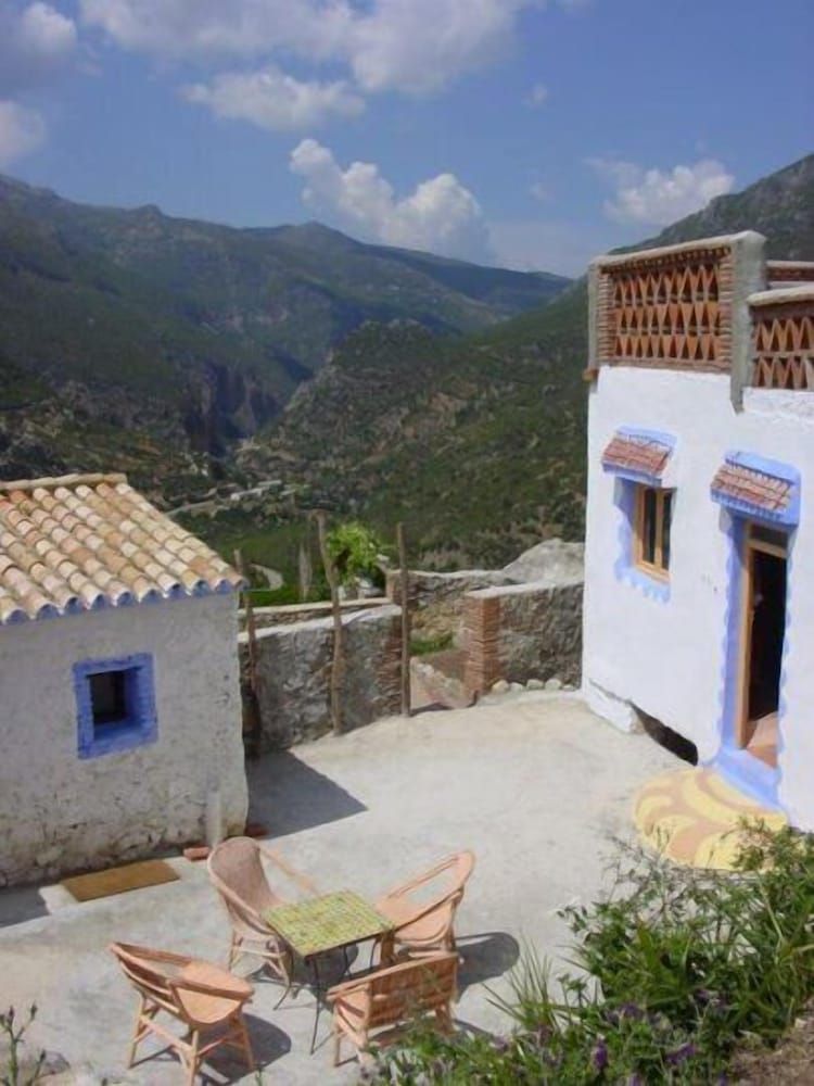 Caiat Refuge Family Quadruple Room, Multiple Beds, Fireplace, Slope side (Panorama) 8