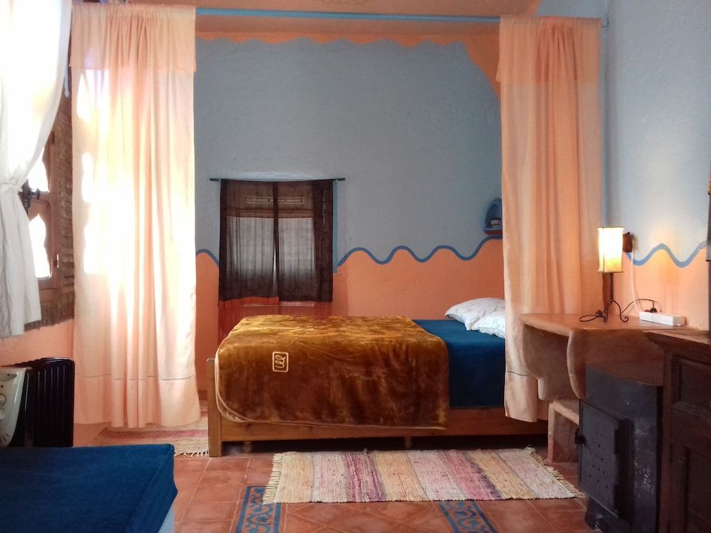 Caiat Refuge Family Quadruple Room, Multiple Beds, Fireplace, Slope side (Panorama) 9