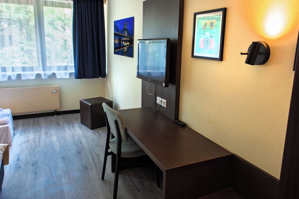 Garner Hotel Frankfurt Palmengarten by IHG Standard Room, 2 Twin Beds 2