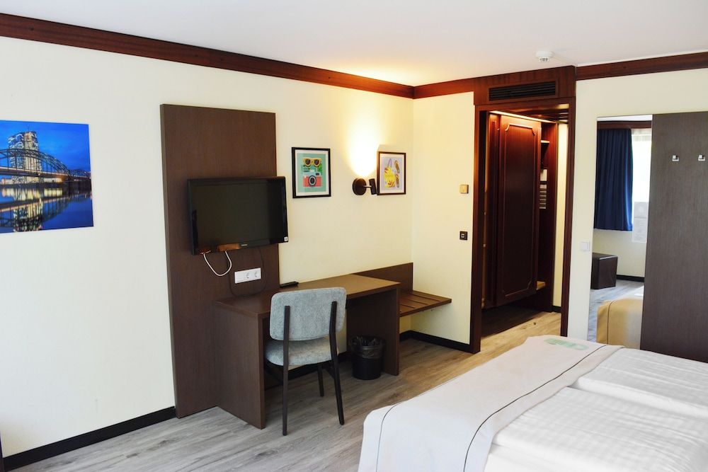 undefined Garner Hotel Frankfurt Palmengarten by IHG 4