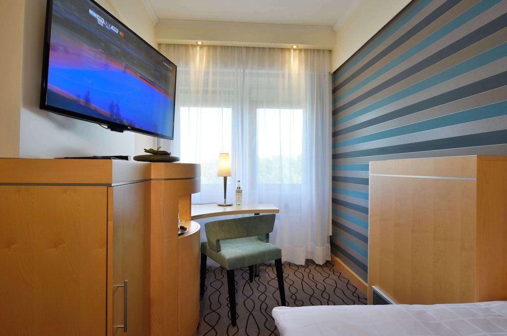 Best Western Premier Parkhotel Kronsberg Economy Room, 1 Twin Bed 4