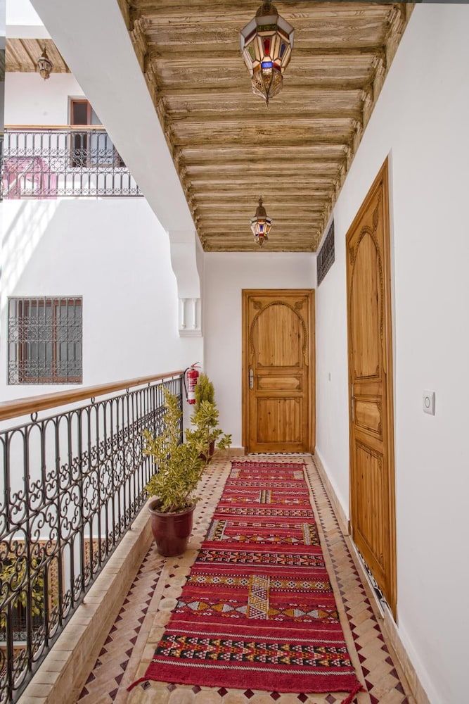 undefined Amour d'auberge - Hostel