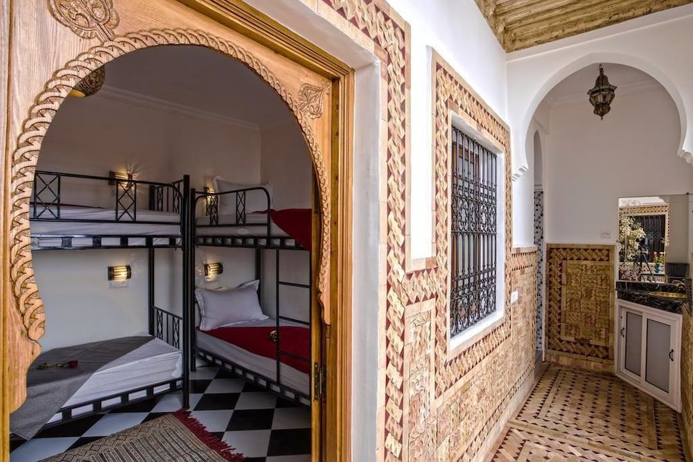 undefined Amour d'auberge - Hostel 7
