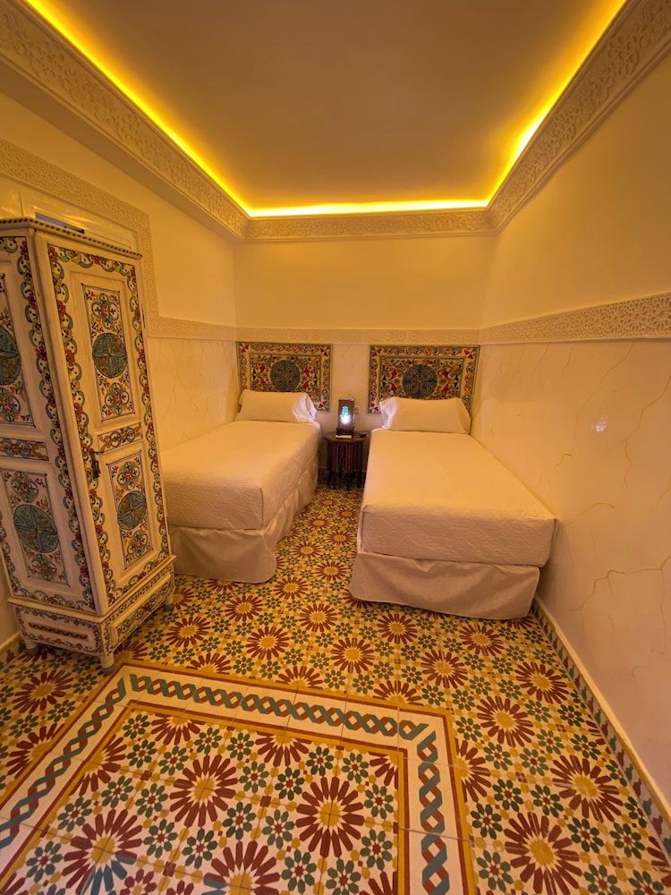 Riad las Mil y una Noches Tetuán SULTANA, habitación 2 camas individuales primera planta 3