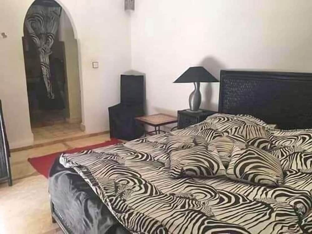 undefined Layla's House 9