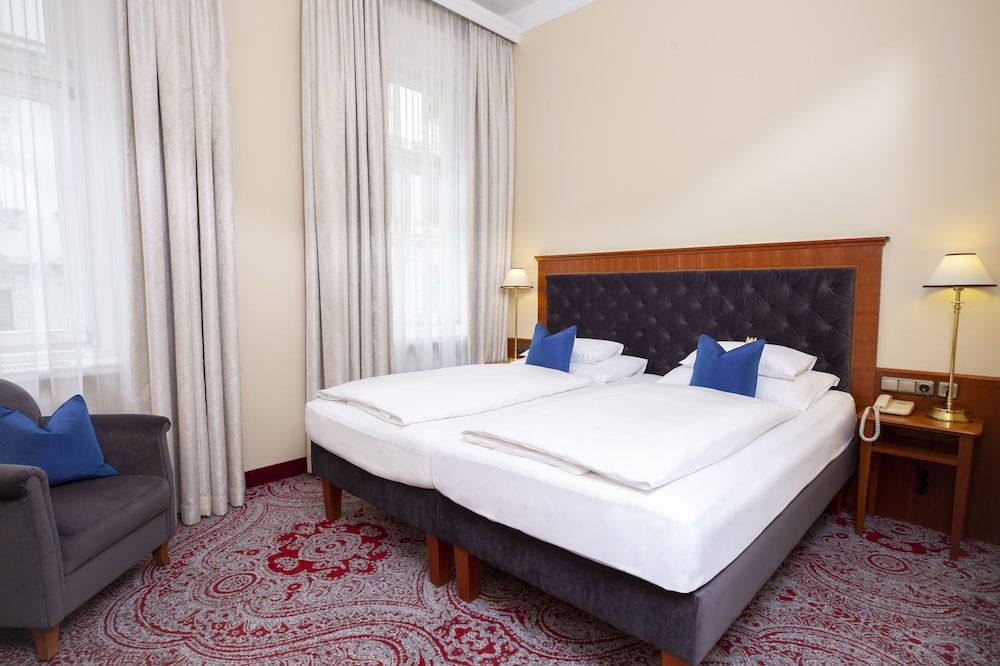 undefined Hotel Kaiserhof Wien 2