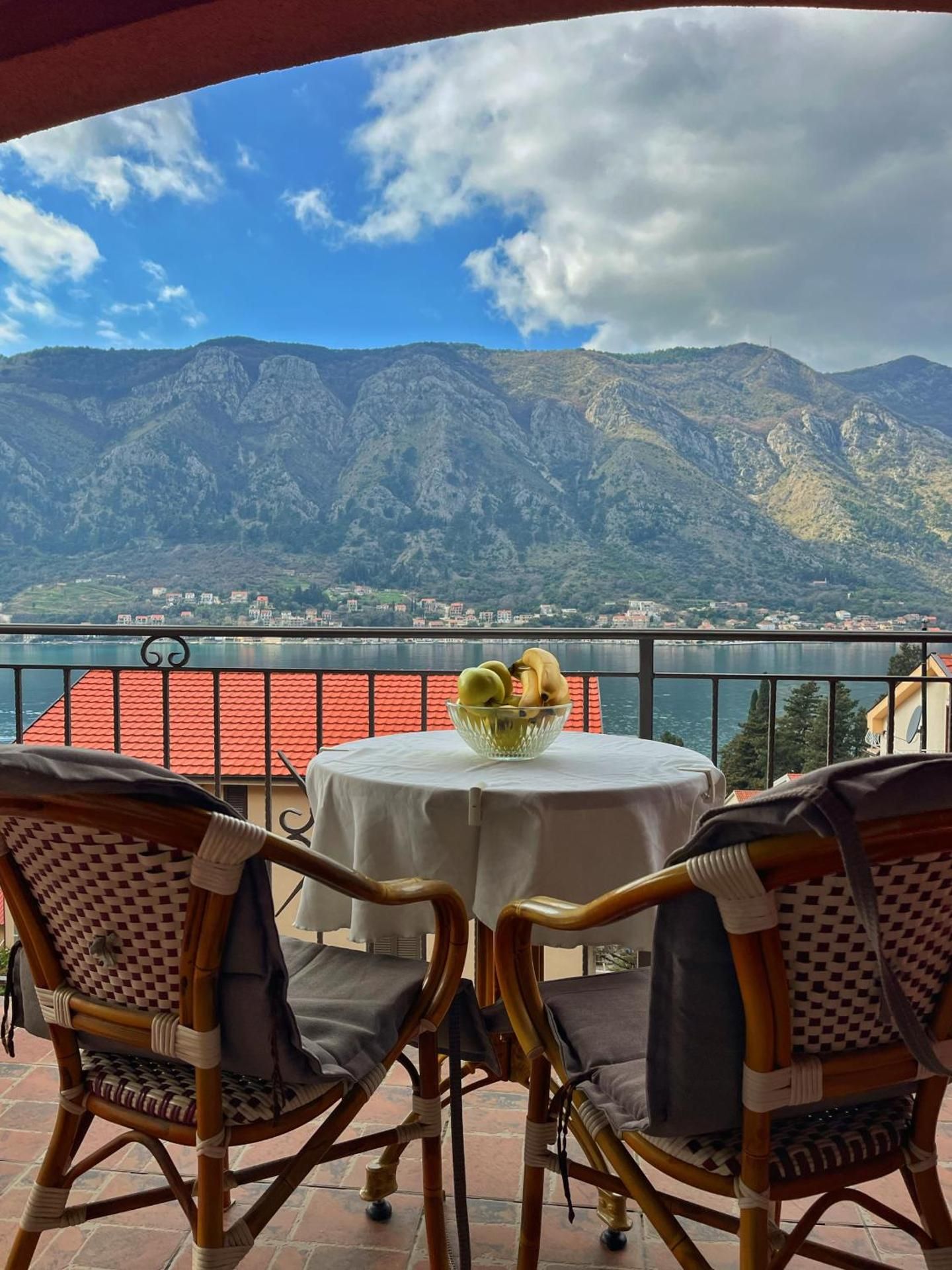 Apartments Lazarevic Comfort One-Bedroom Apartment with Balcony and Sea View