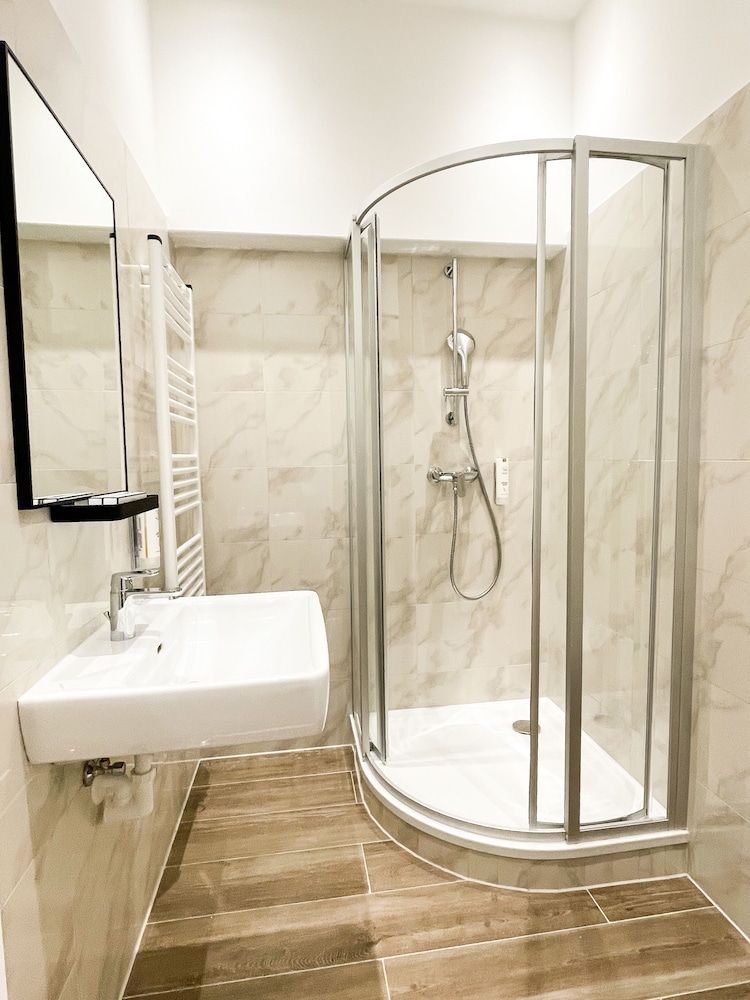 Boutique Hotel Piano Nobile – am Stubenring Triple Room 4