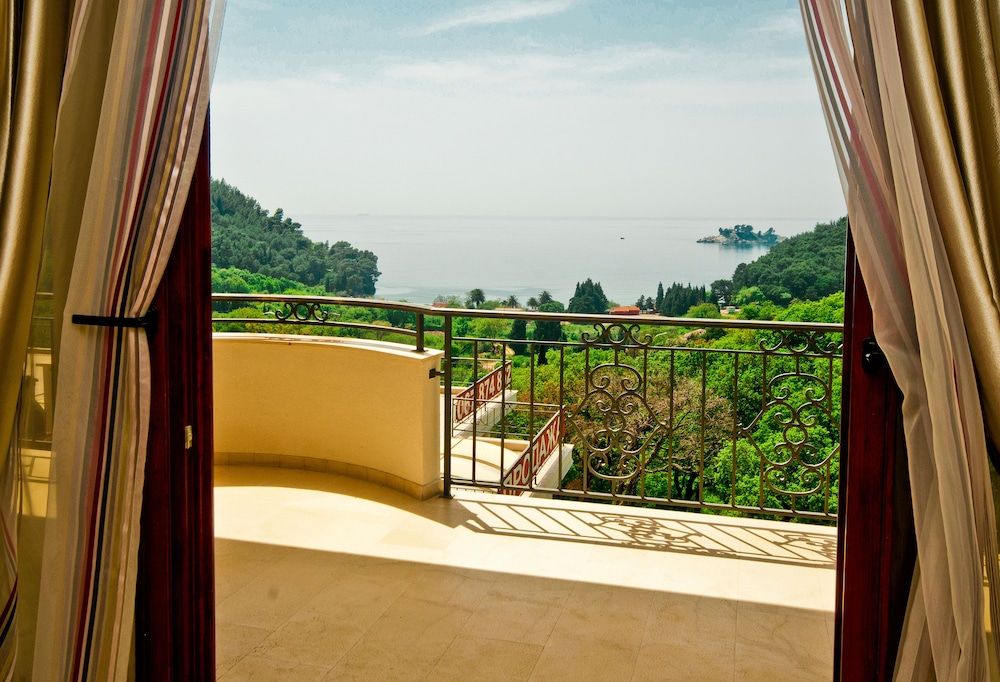 St. George Apartments and Villa with pool Deluxe Apartment, 2 Bedrooms, 2 Bathrooms, Sea View (St. George) 8