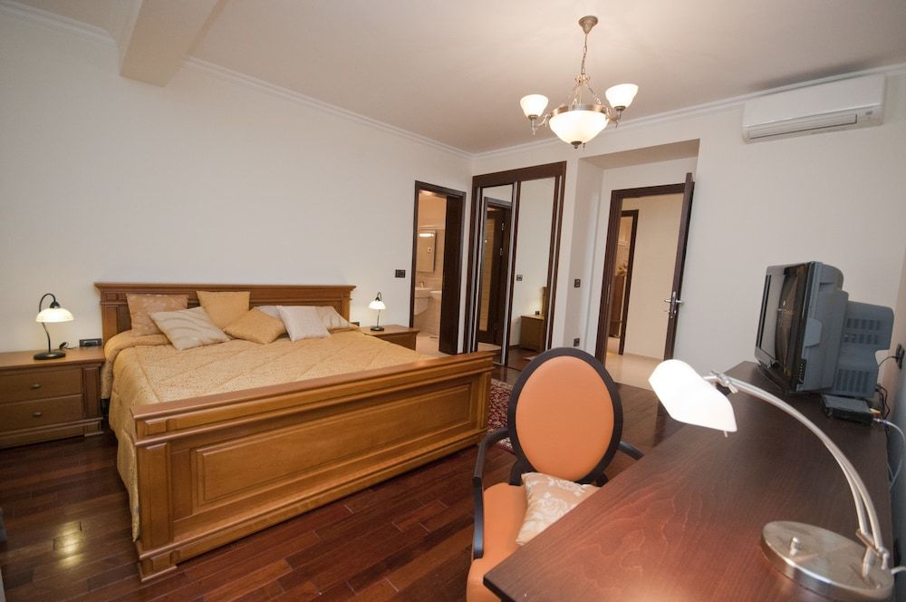 St. George Apartments and Villa with pool Deluxe Apartment, 2 Bedrooms, 2 Bathrooms, Sea View (St. George) 2