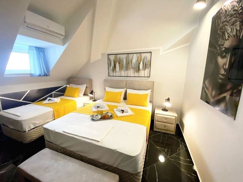 D & Sons Apartments Exclusive Apartment, 2 Bedrooms 6