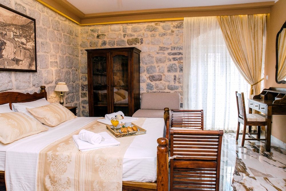 D & Sons Apartments Luxury Apartment, 2 Bedrooms, Balcony 7