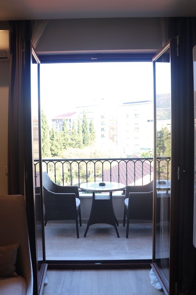 Villa Gracia Deluxe Apartment, 1 Bedroom, Balcony 3