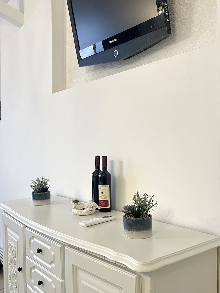 Monte Perla Residence Superior Studio, 2 Bedrooms, Balcony, Sea View 8