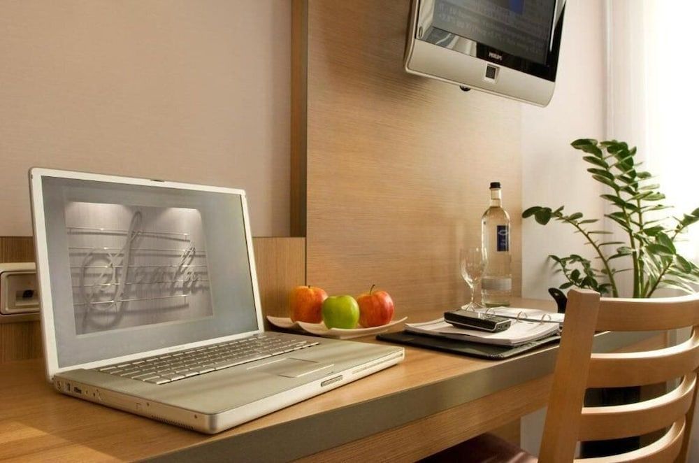 Hotel Scala Frankfurt City Business Double or Twin Room 10