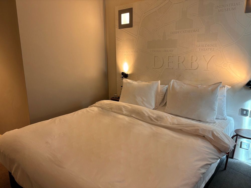 B&B HOTEL Derby Double Room 2