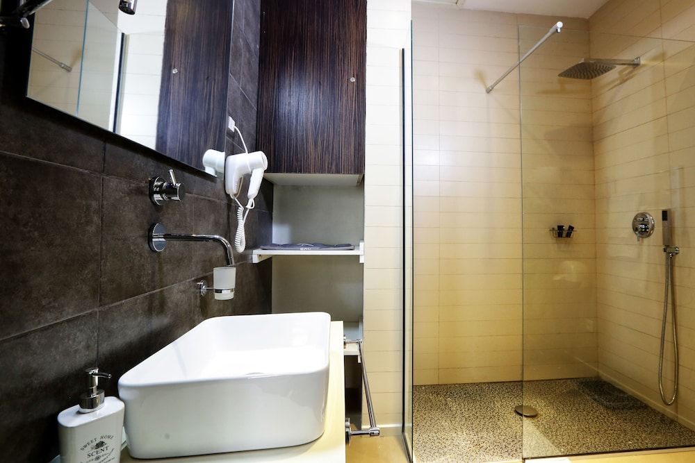 Hôtel La Villette Executive Suite 11