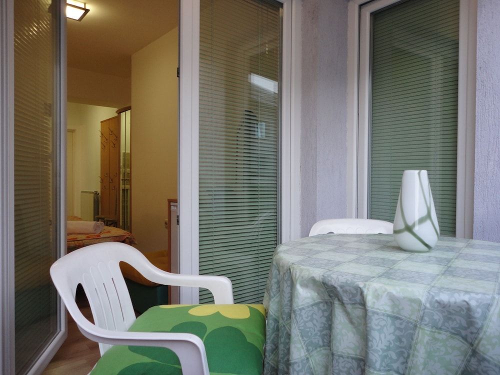 Accommodation Mell Standard Double or Twin Room 9