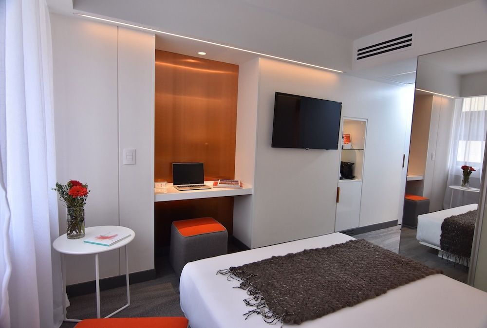45 by Director Standard Double Room, 1 Queen Bed 9