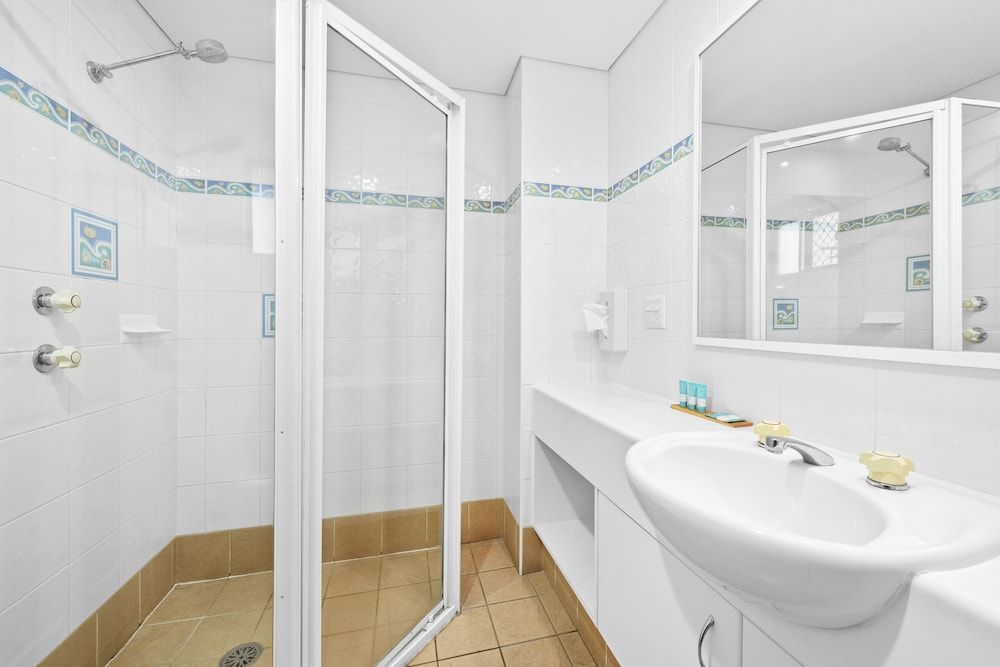 Macquarie Barracks Motor Inn Executive Queen Room (Not Pet Friendly) 4