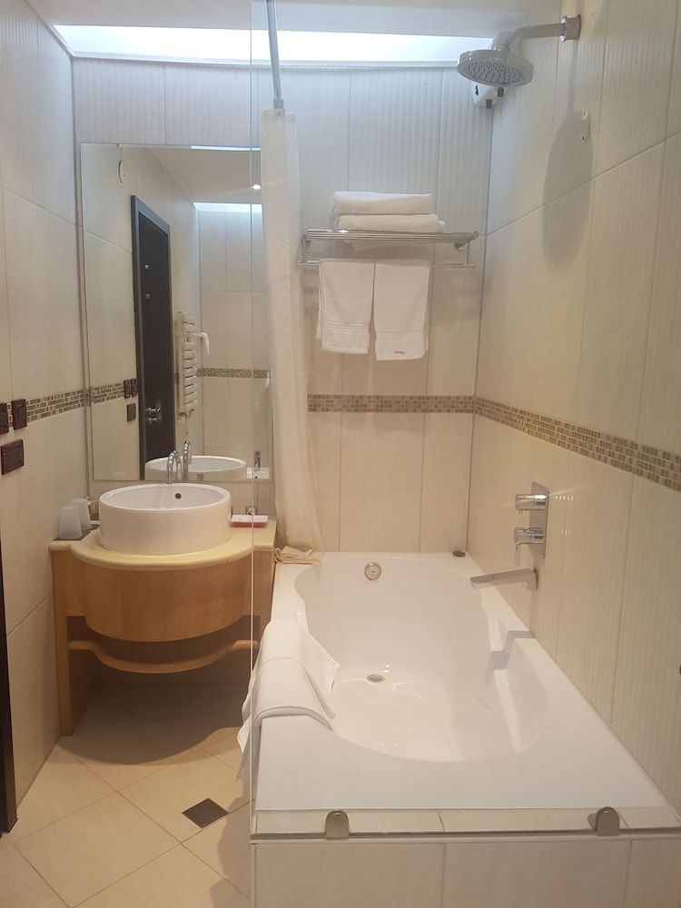 Urgoo Boutique Hotel Standard Twin Room, Kitchenette 4