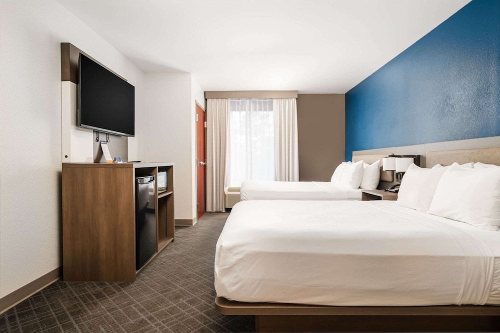 Suite, Multiple Beds, Accessible, Non Smoking