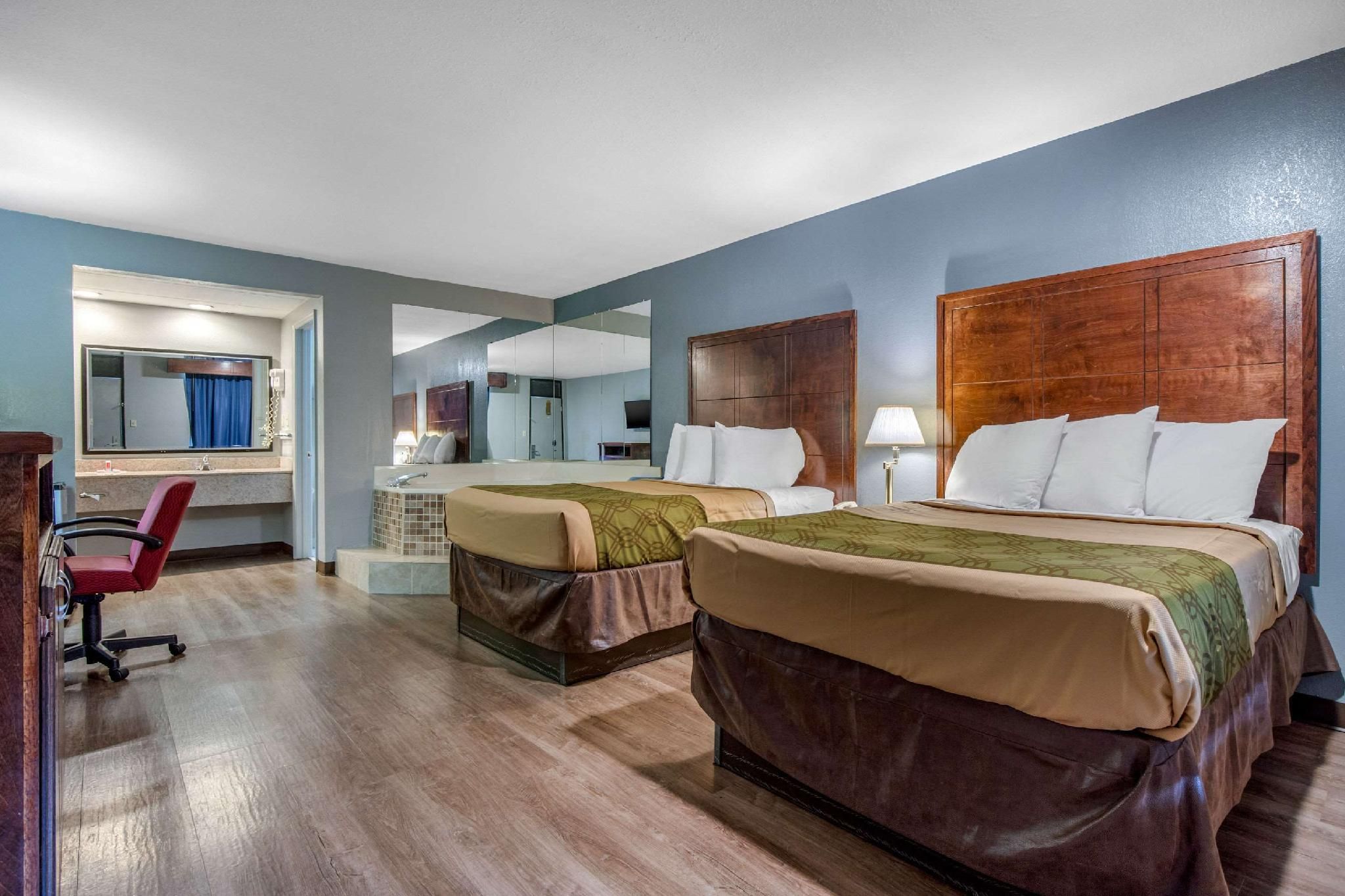2 Double Beds Nonsmoking Upgrade