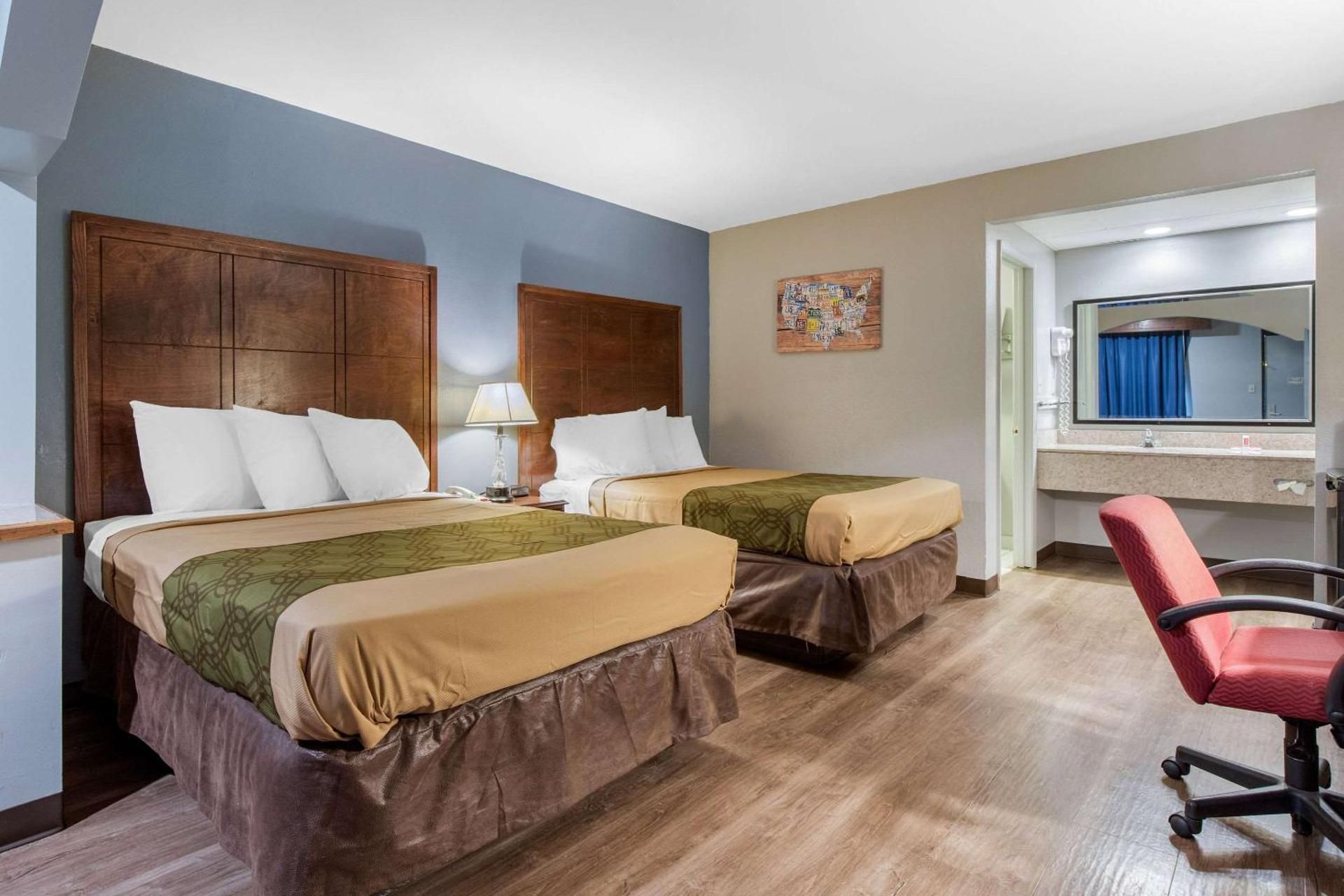 2 Double Beds, Smoking