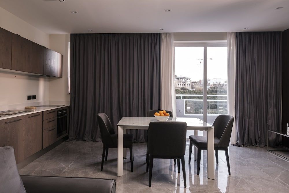 Urban Valley Resort Family Suite 5