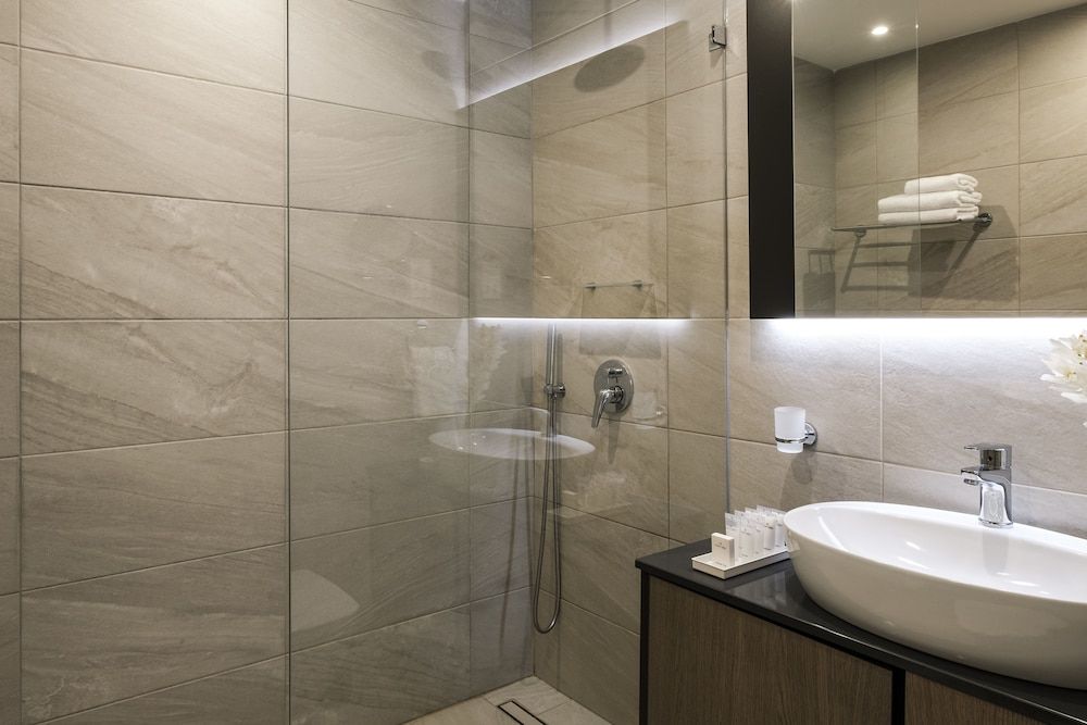 Urban Valley Resort Family Suite 2