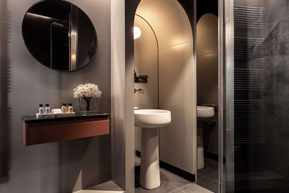 Rosselli Superior Double Room, 1 Double Bed 4