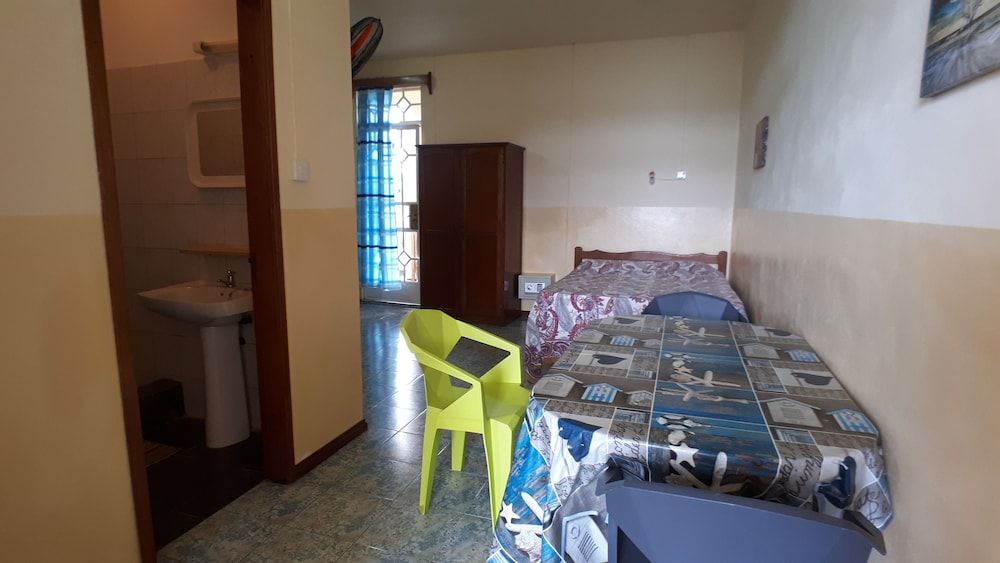 Allamanda Studios and Apartments Studio, 1 Double Bed 3