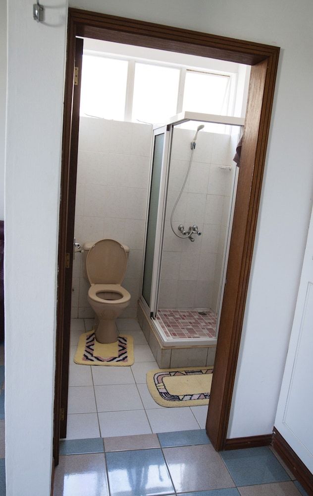 The Impala Mauritius Holiday Rentals Economy Apartment, 1 Bedroom, Ensuite, Courtyard View 4