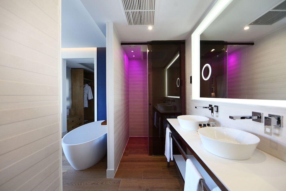 Suite, Terrace (Golf Oasis, Private Pool & VIP Lounge)