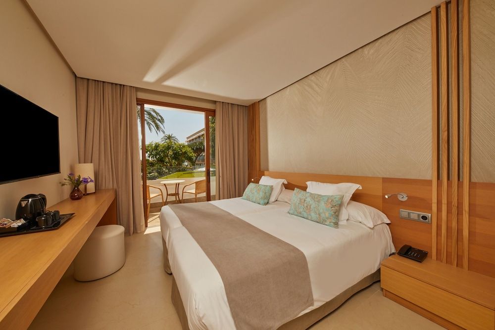 Standard Double Room, Balcony (Cycling Package - no bicycle)