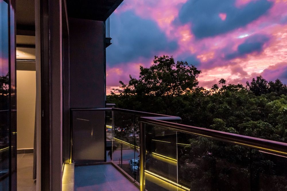 KABAH Cancun Hotel Boutique Deluxe Queen Room 5